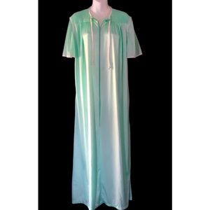 Kayser Ladies Robe Size Medium Seafoam Green